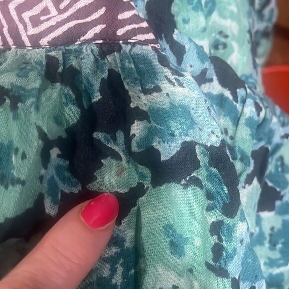 VOLCOM MIX PAISLEY PRINTED FLOWY HANDKERCHIEF HEM SLEEVELESS DRESS SMALL - Picture 9 of 10